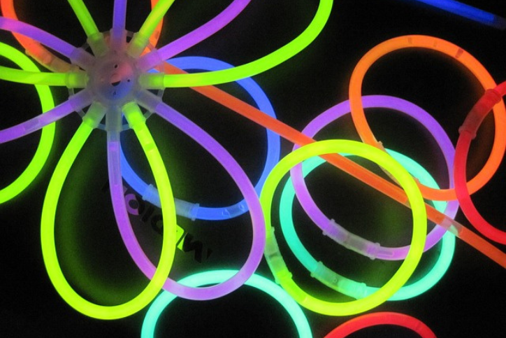 Glow sticks, Multicoloured, Light image.